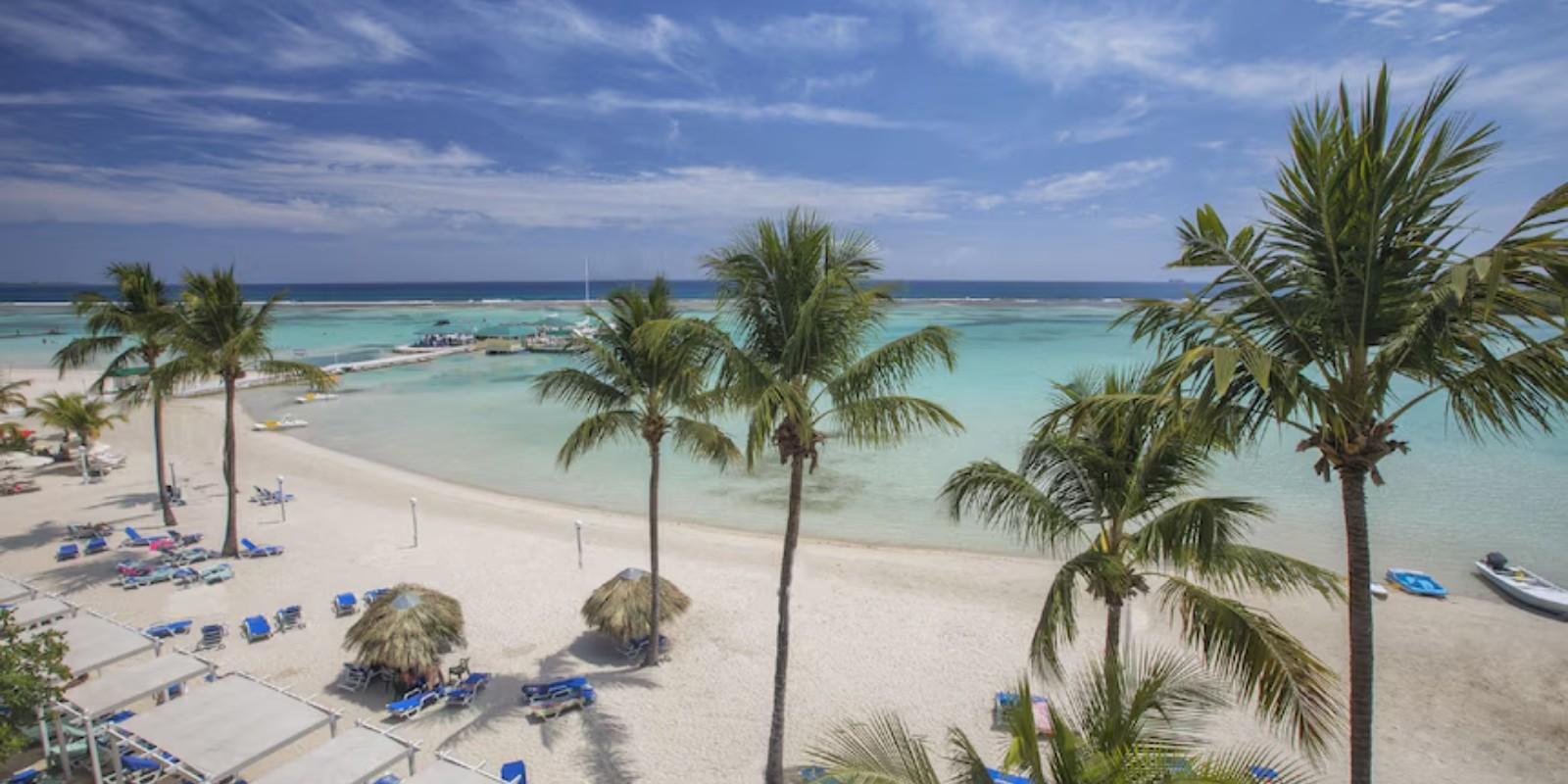 Vivir en Boca Chica: calidad de vida, playa y cercanía a Santo Domingo.